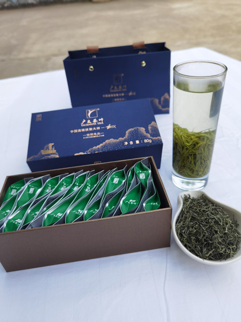【大别山精神系列一珍品信阳毛尖茶伴手礼（匠心）】大别山脉、核心产区、高山茶园、匠心制作  980元/盒
